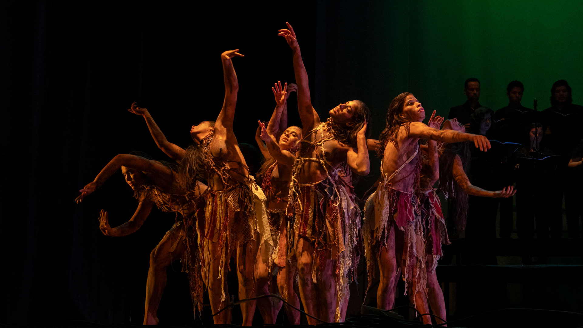 Compañía de Danza ISBA presente en el 20º aniversario de la OSN